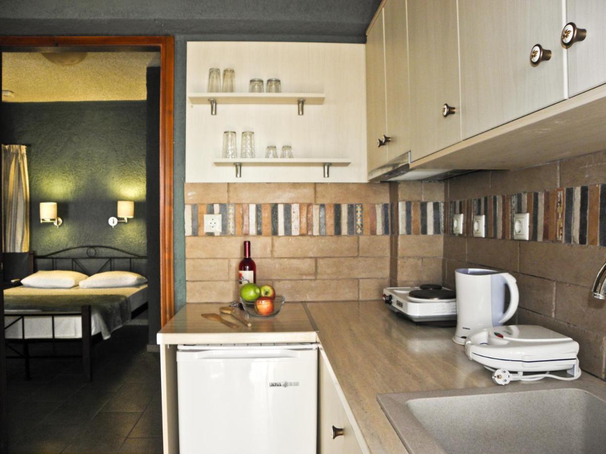 Irilena Studios And Apartments Lassi  Ngoại thất bức ảnh