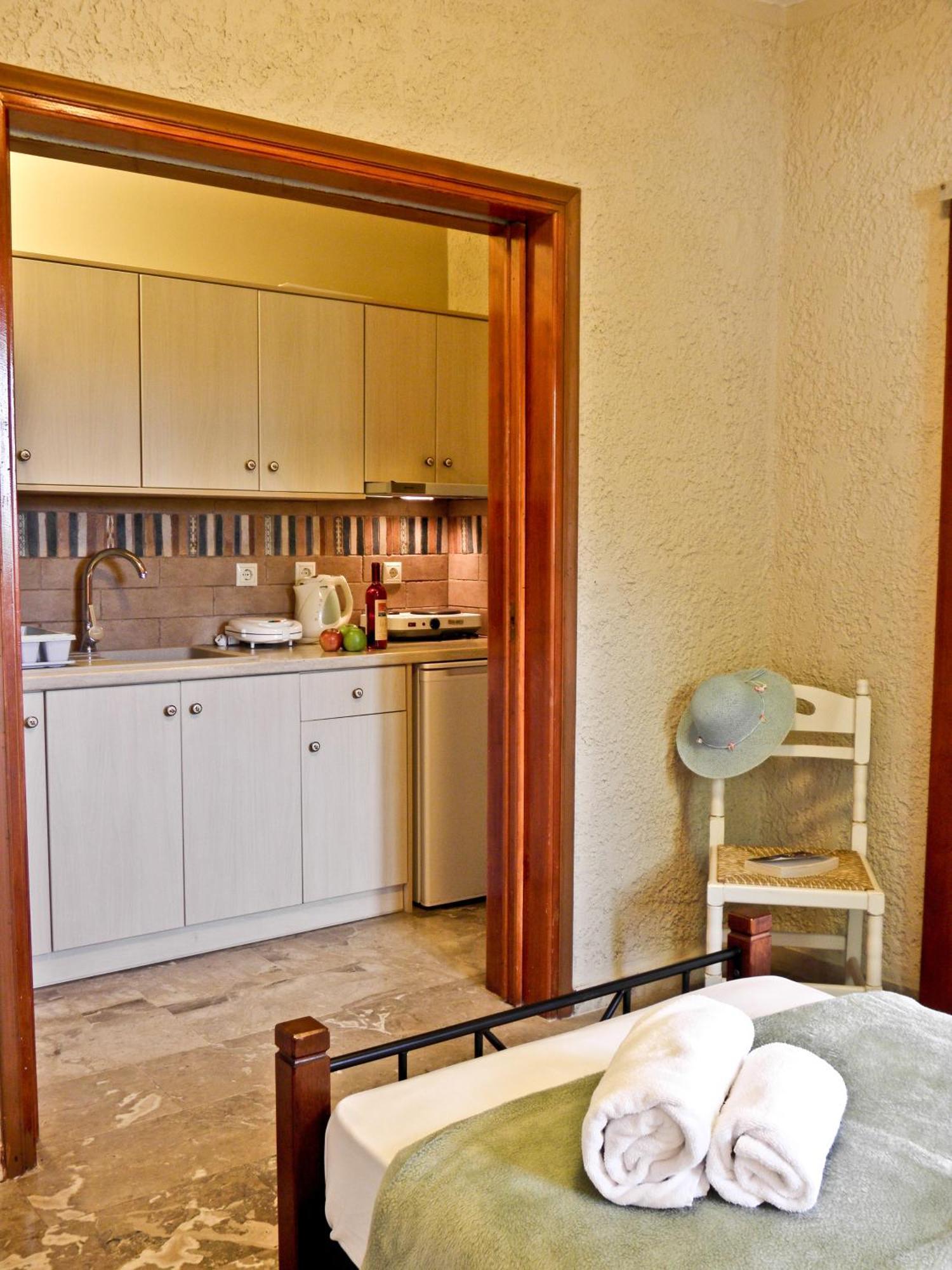 Irilena Studios And Apartments Lassi  Ngoại thất bức ảnh