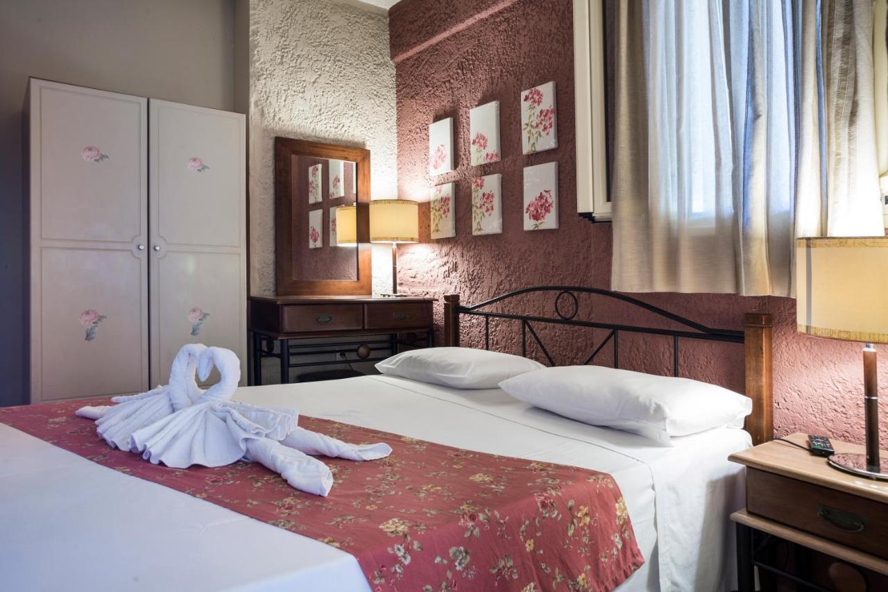Irilena Studios And Apartments Lassi  Phòng bức ảnh